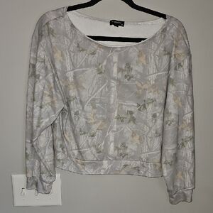 Otiginality Womens Off The Shoulder Camo Long Sleeve Top. Sz XS